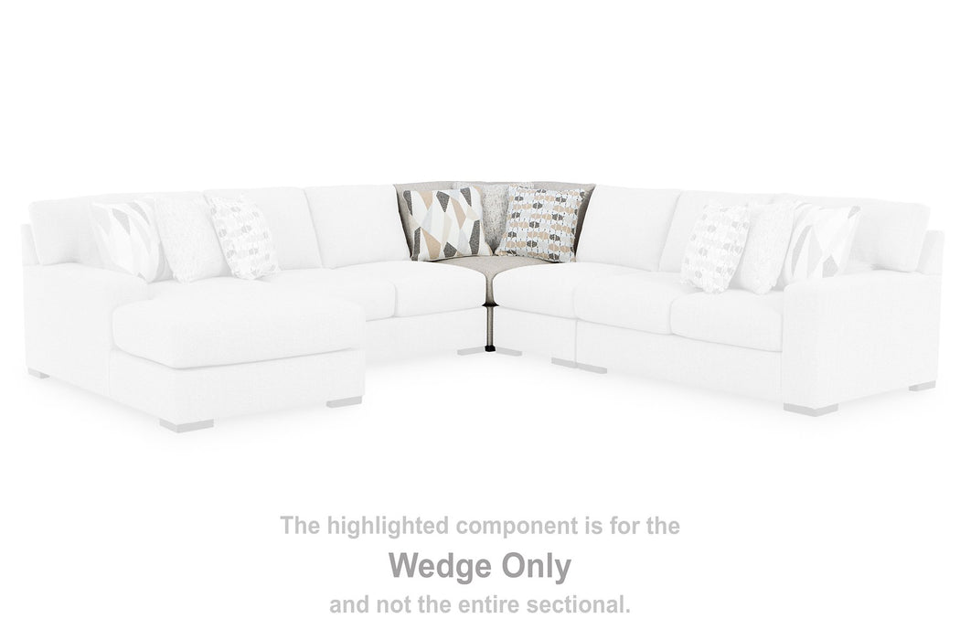 Laurelgrove Sectional with Chaise