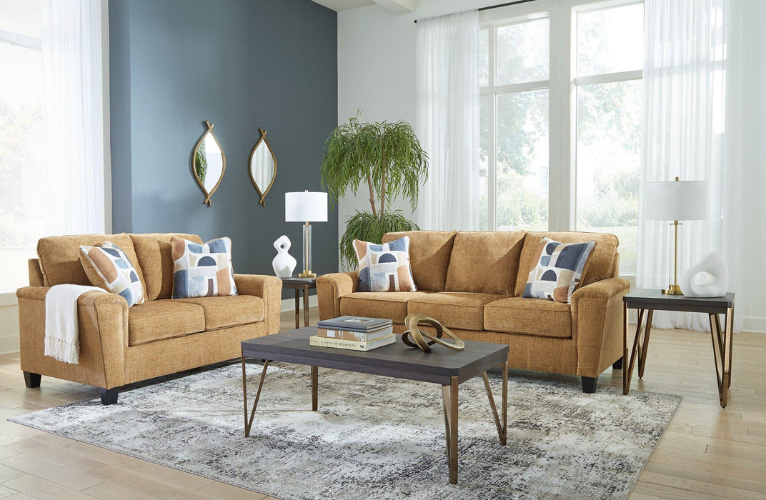 Erinslane Living Room Set