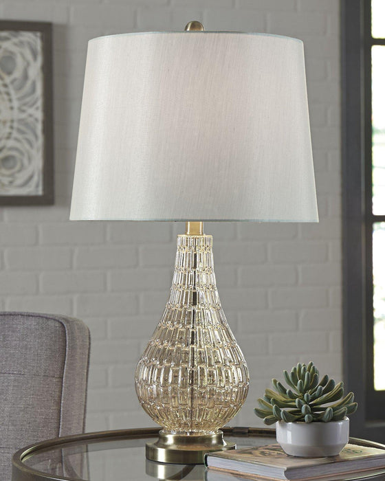 Latoya Lamp Set